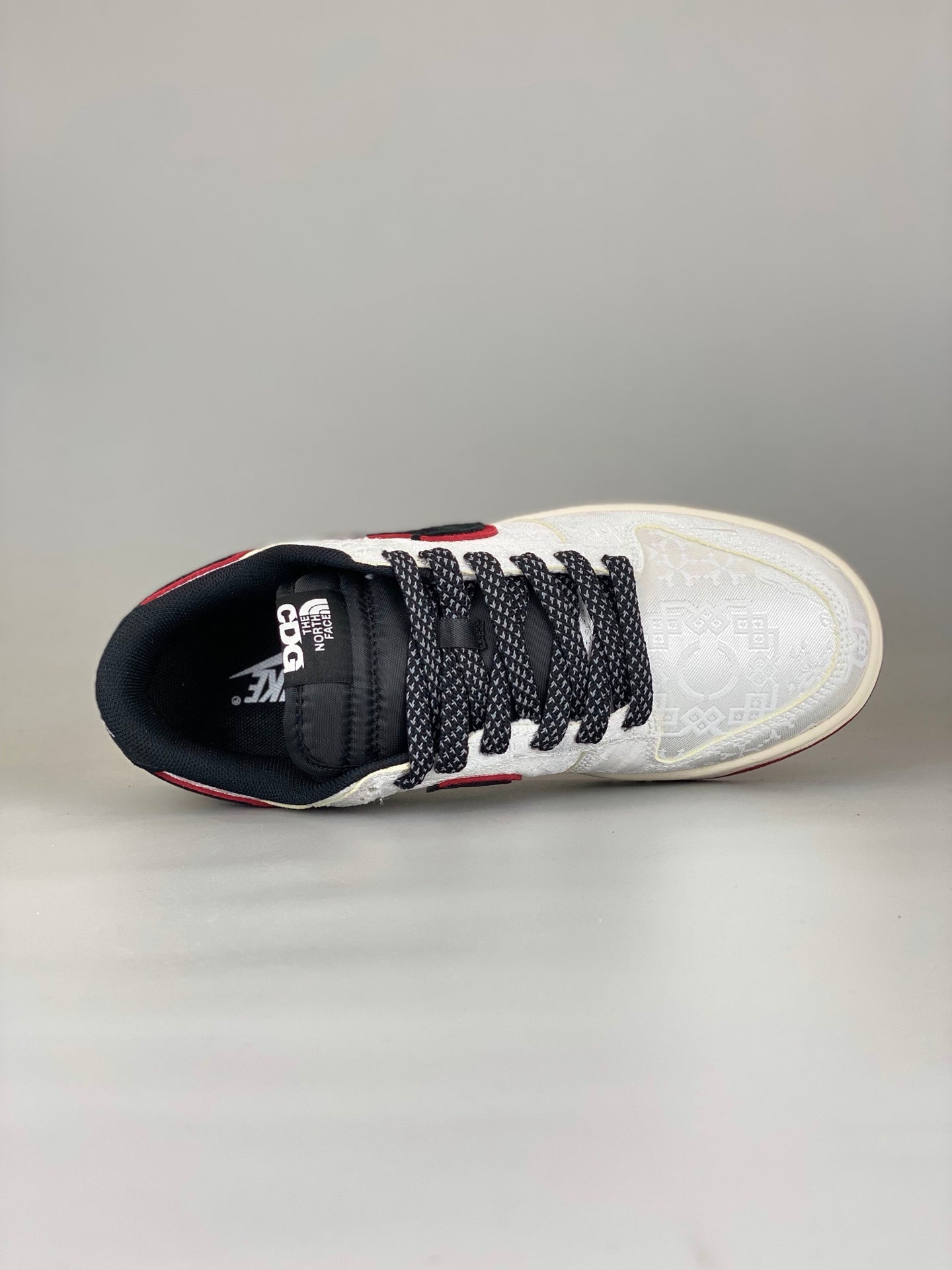 Nike SB Dunk Low x The North Face DM6868-041