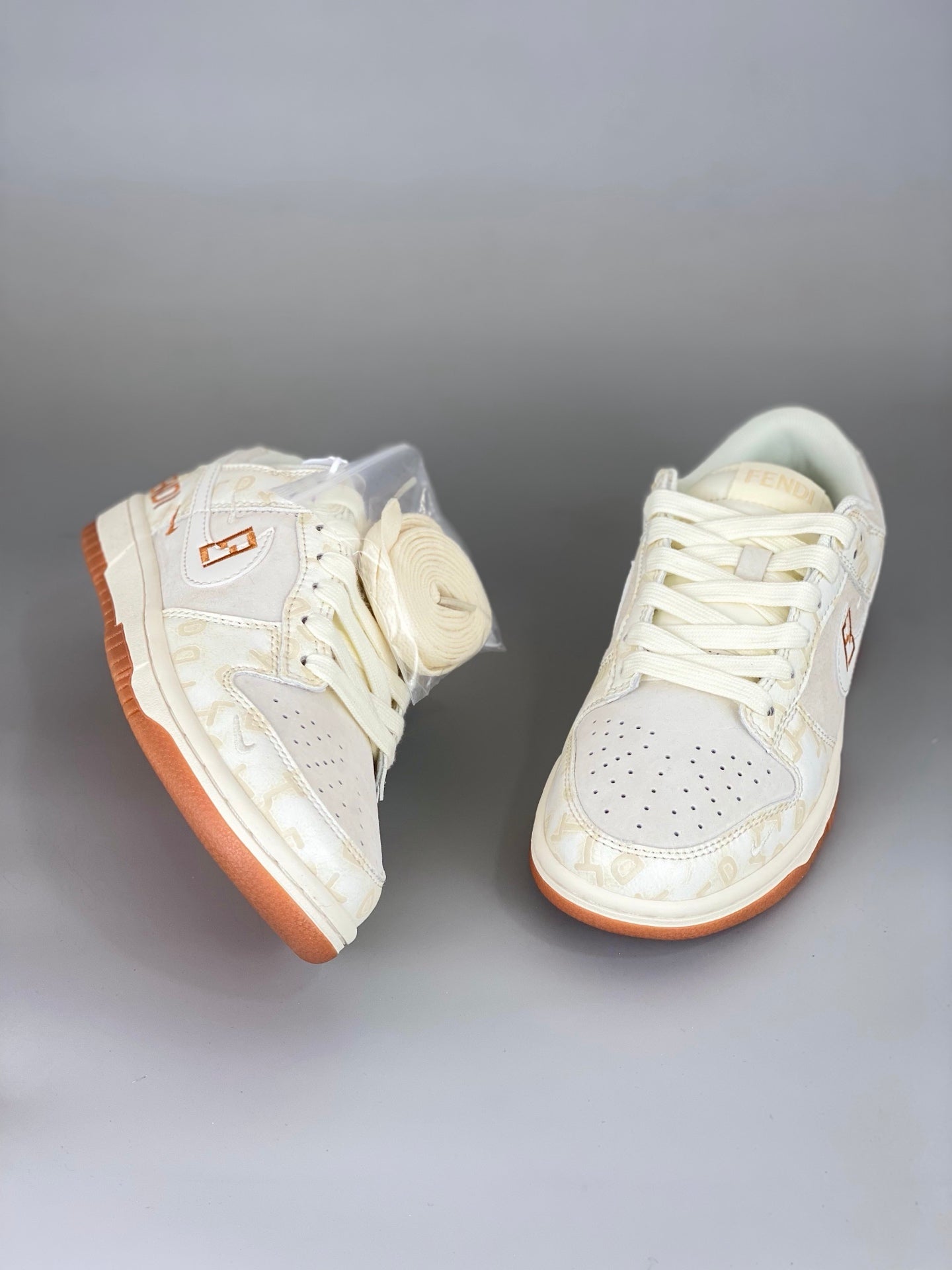 Nike SB Dunk Low x Fendi White DM6868-039