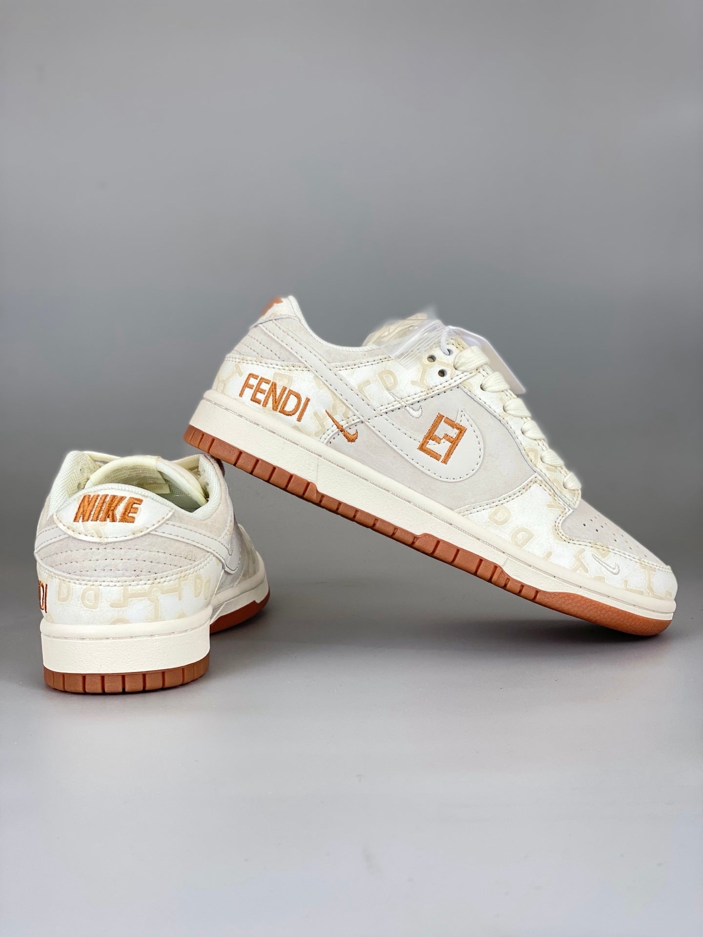 Nike SB Dunk Low x Fendi White DM6868-039