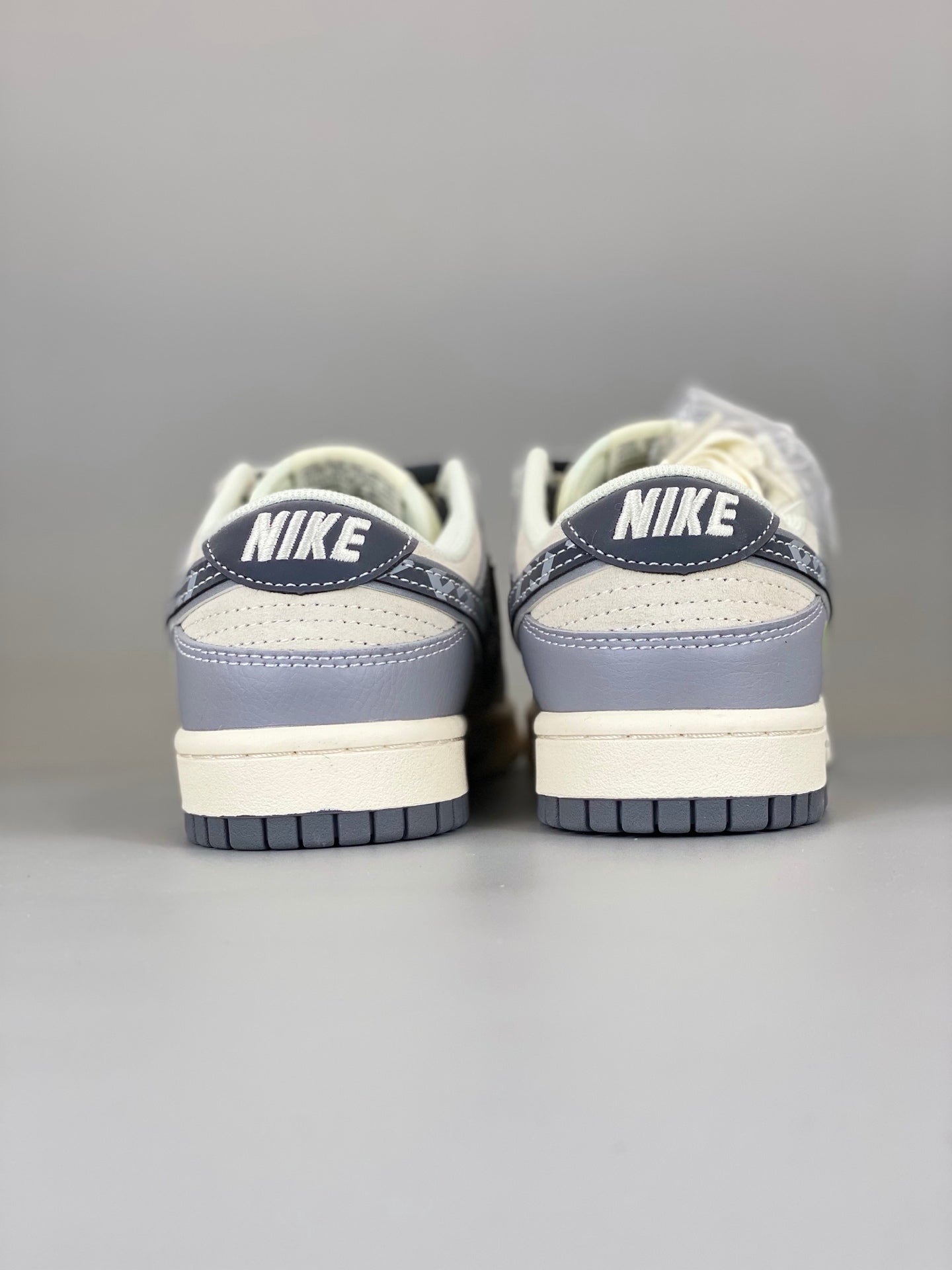Nike SB Dunk Low x Fendi Blue DM6868-021