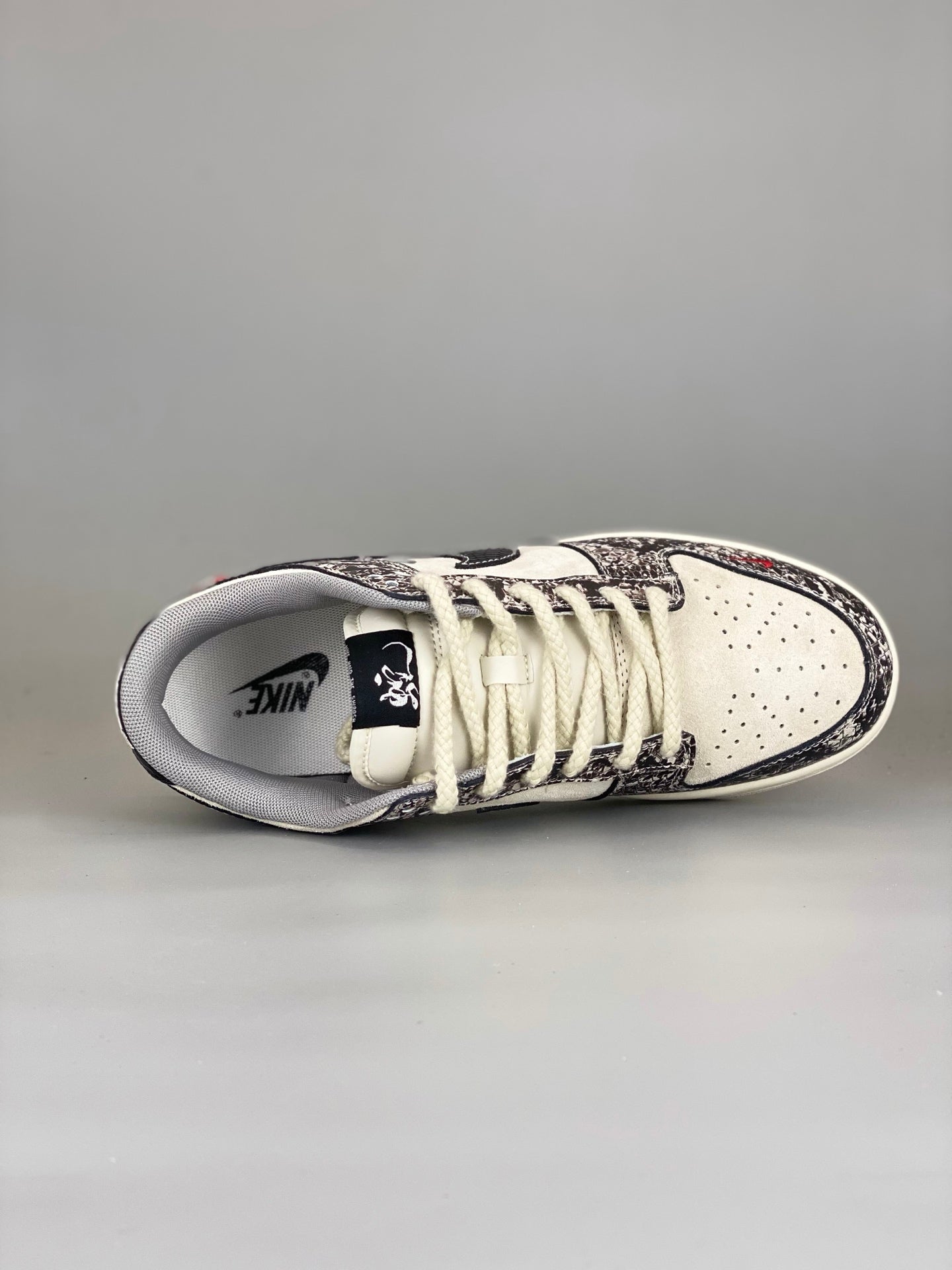 Nike SB Dunk Low YX5066-272