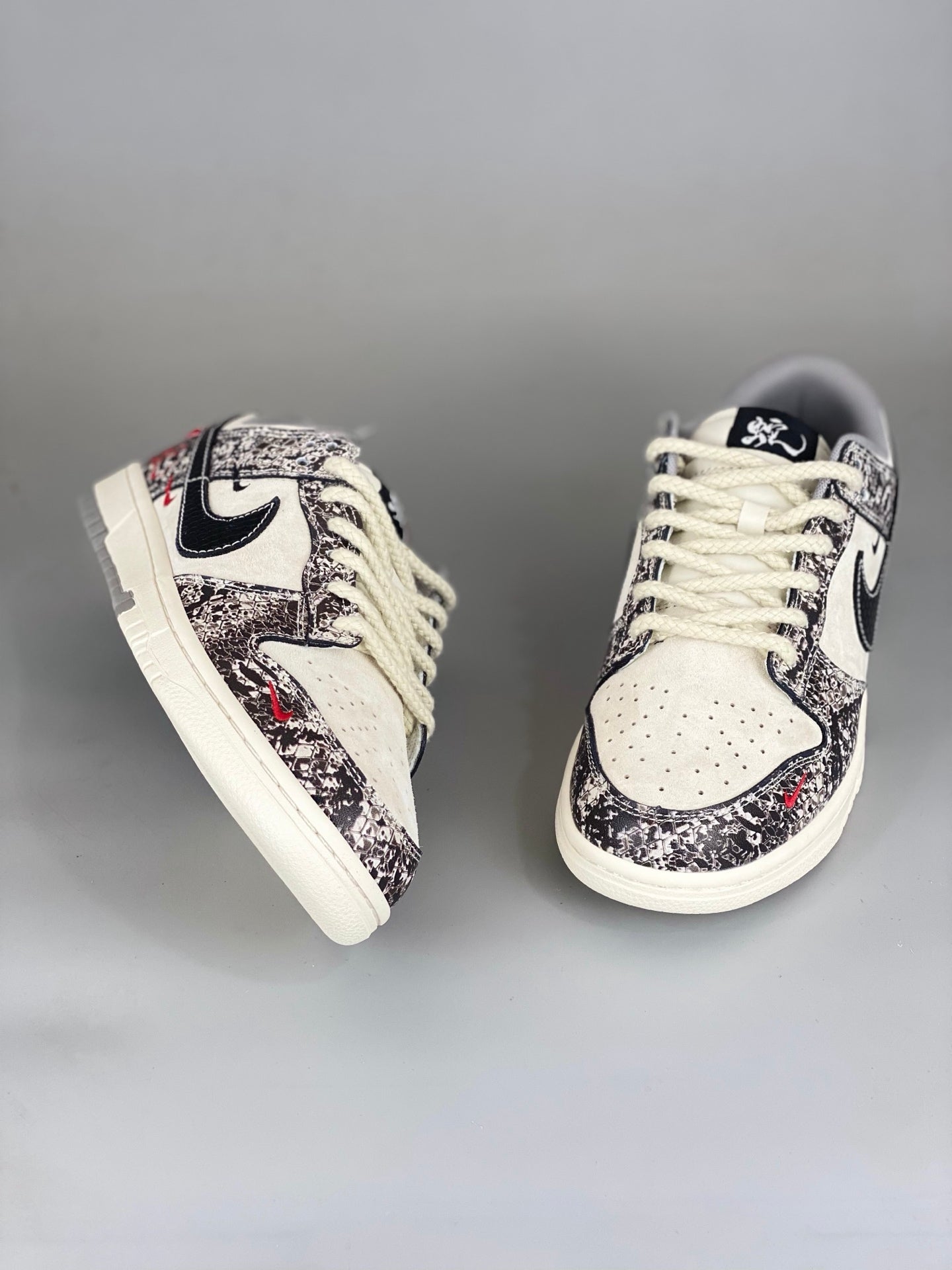 Nike SB Dunk Low YX5066-272