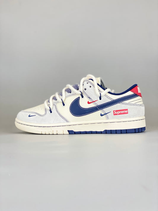 Nike SB Dunk Low x Supreme Blue YX5066-235