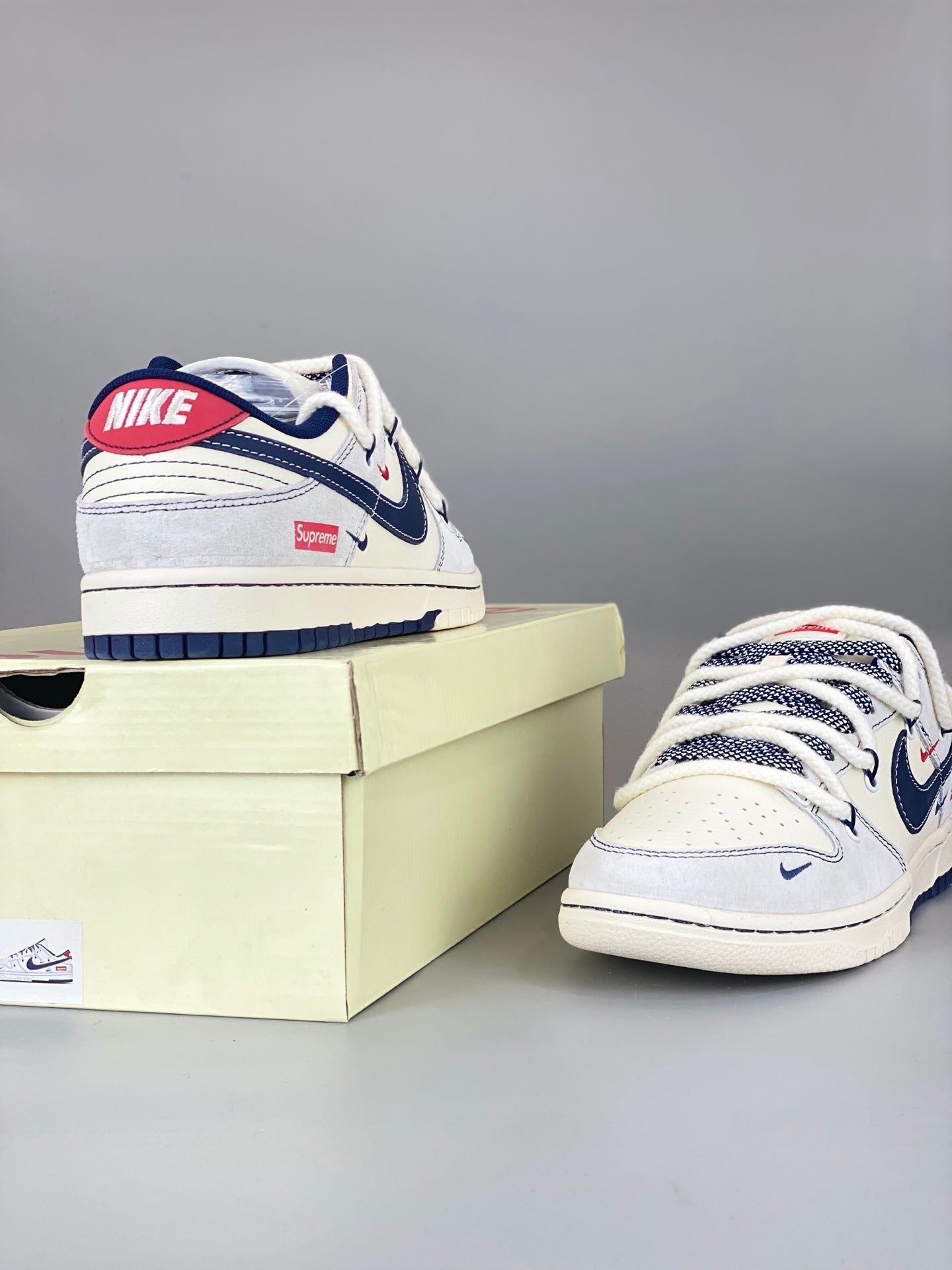 Nike SB Dunk Low x Supreme Blue YX5066-235