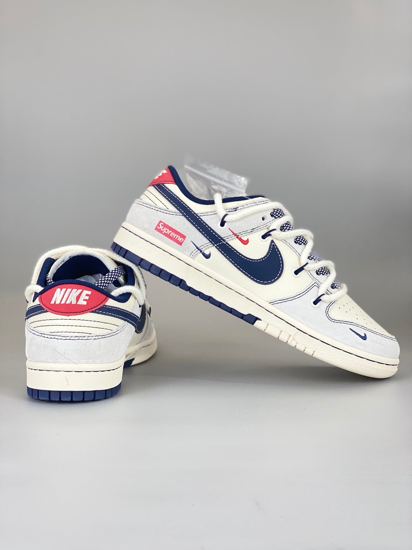 Nike SB Dunk Low x Supreme Blue YX5066-235