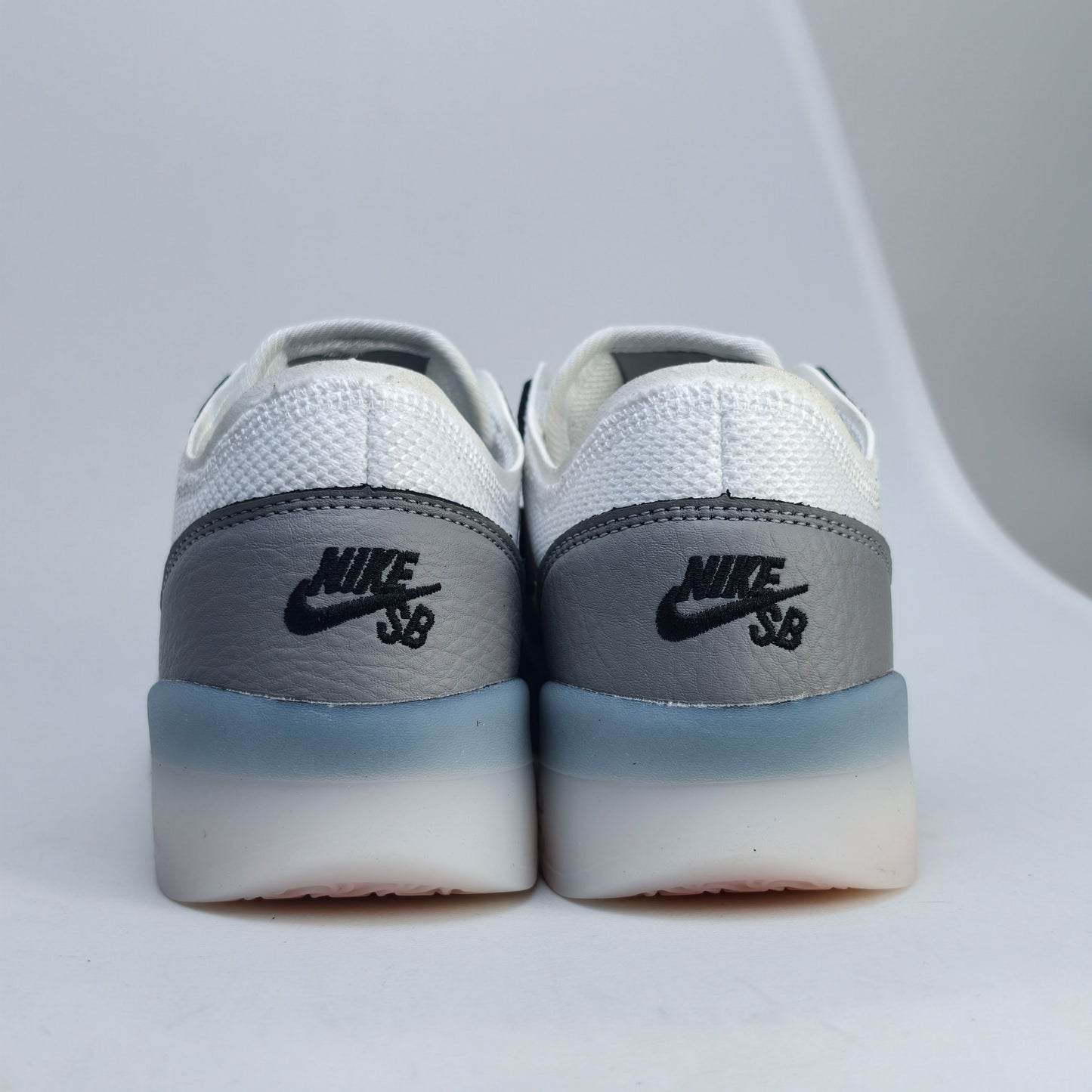 Nike SB PS8 Flyknit White FV3493-004