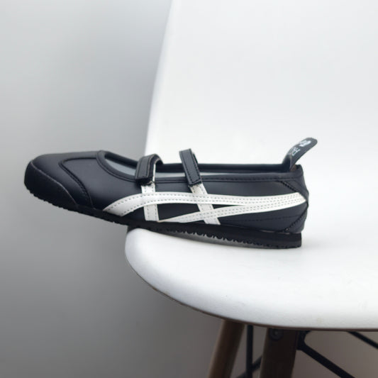 Onitsuka Tiger Mexico 66 Slip-on Black-White 1183A360-205