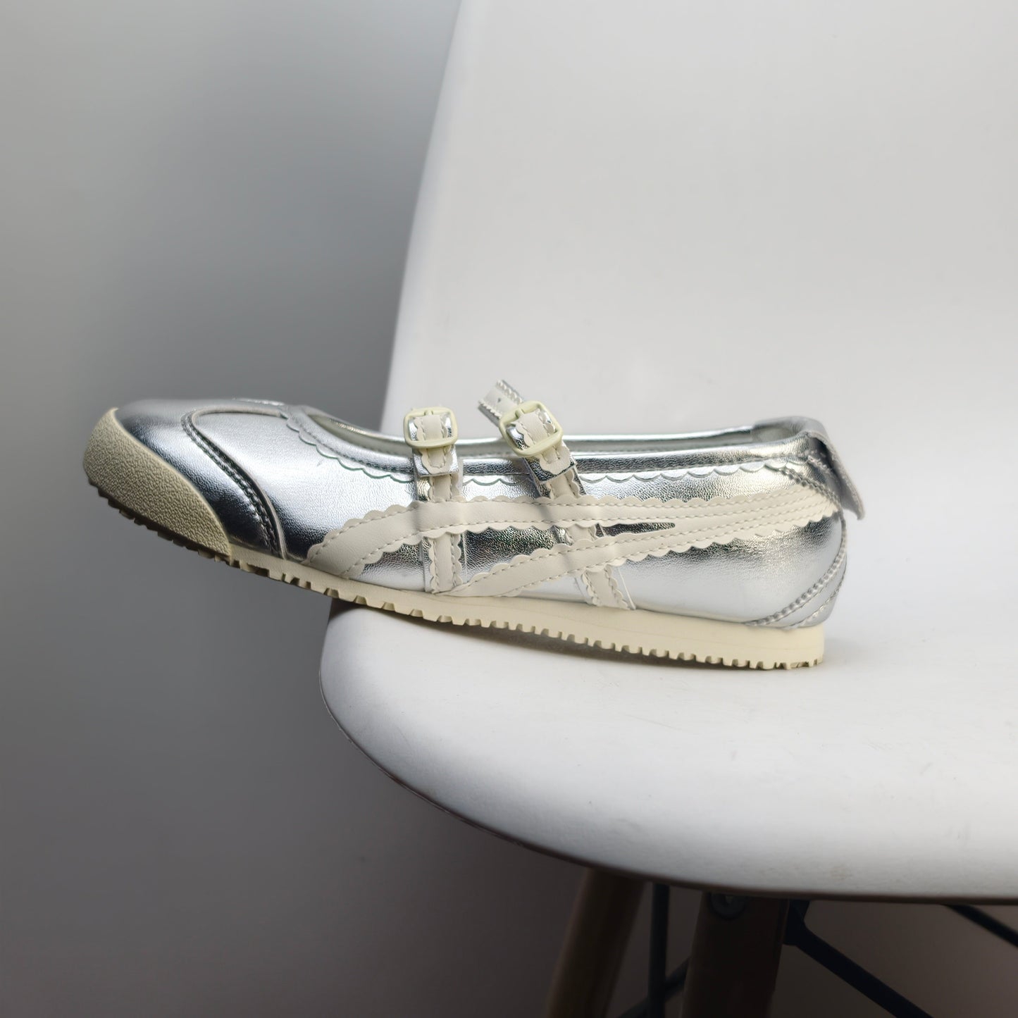 Onitsuka Tiger Mexico 66 Slip-on Silver 1183A360-205