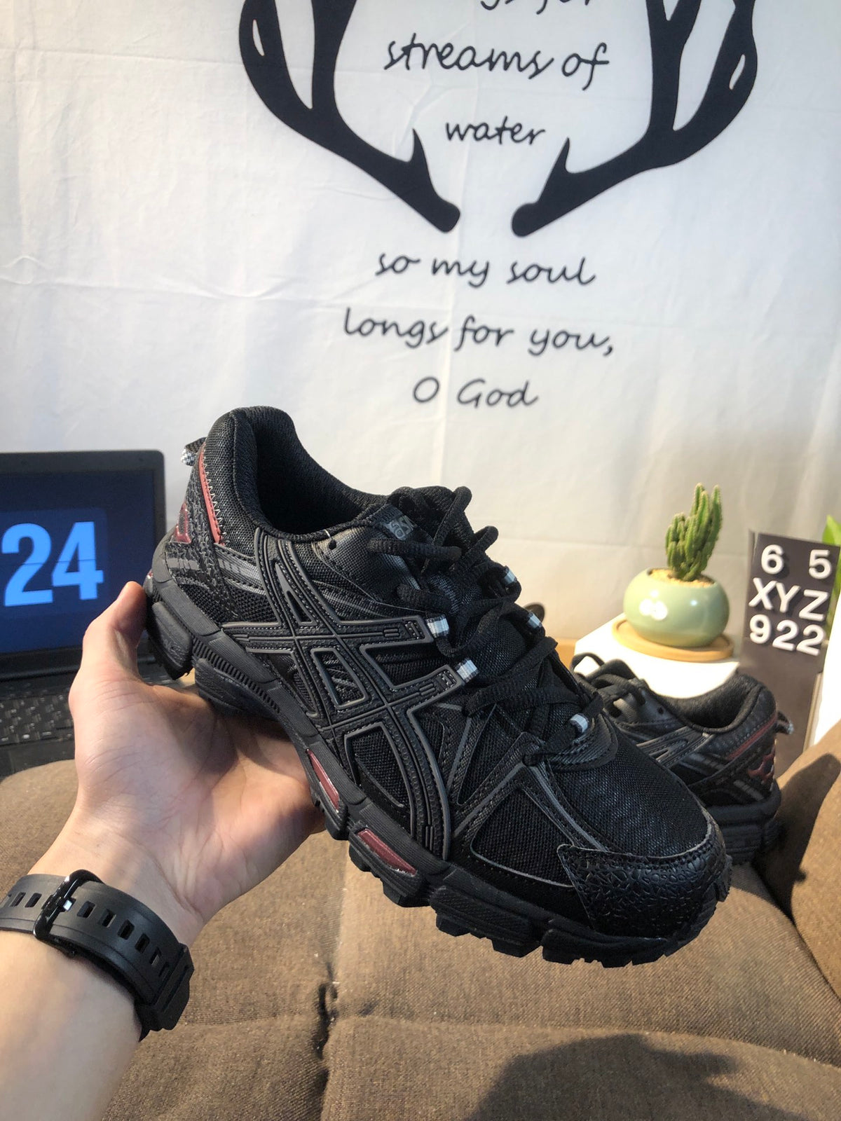 ASICS GEL-KAHANA 8 Black