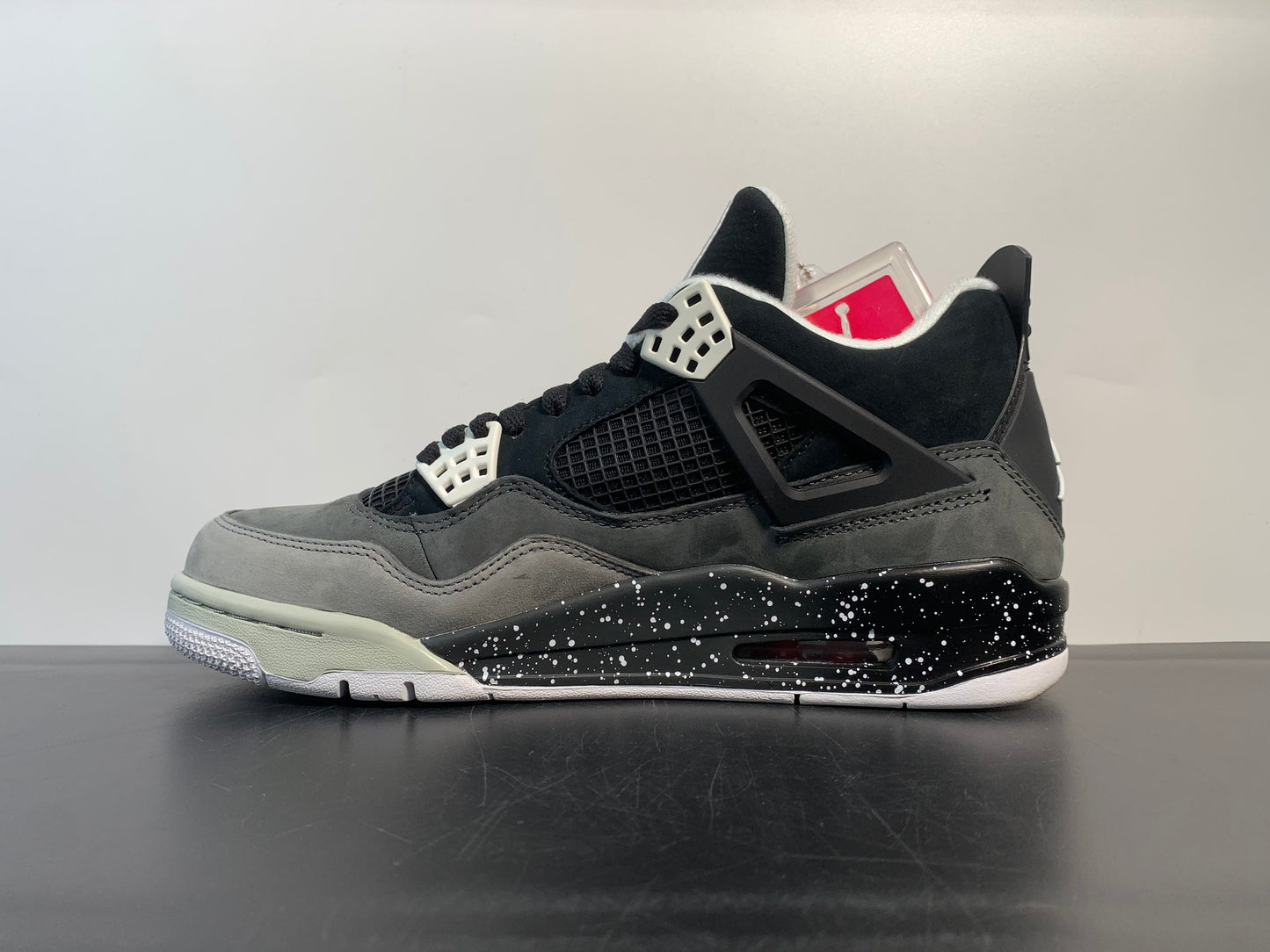 Air Jordan 4 “Fear” FQ8138-002