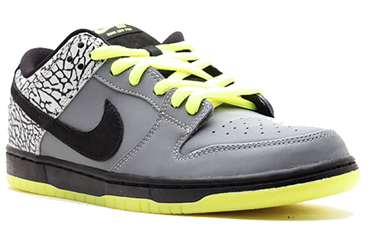 Nike SB Skateboard Dunk Low Premium QS DJ Clark Kent 112 504750-017