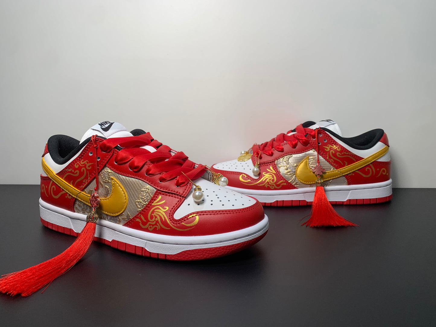 Nike SB Dunk Low Happy New Year  FD9762-061