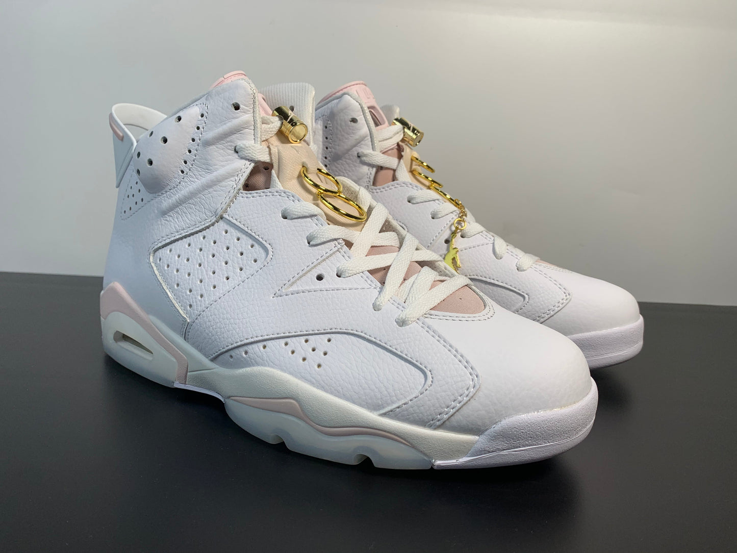 Air Jordan 6 WMNS “Gold Hoops”DH9696-100