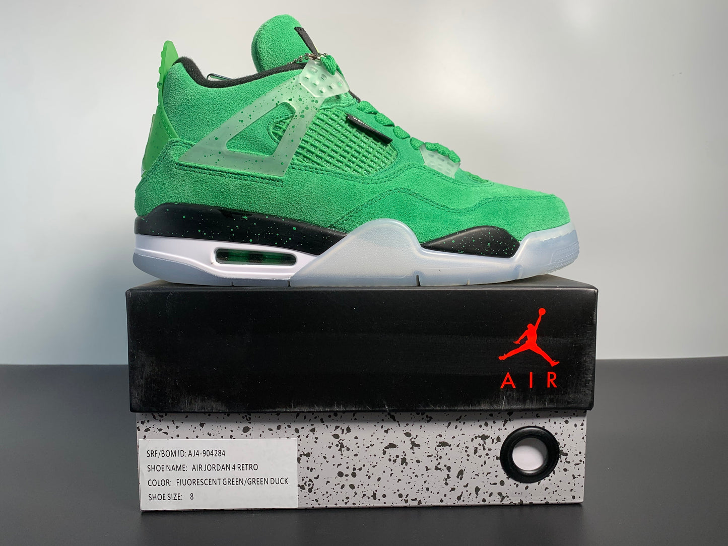 Air Jordan 4  Wahlburger