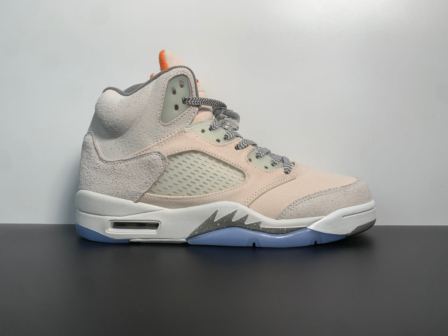 Air Jordan 5 SE Craft Light Orewood Brown FD9222-180