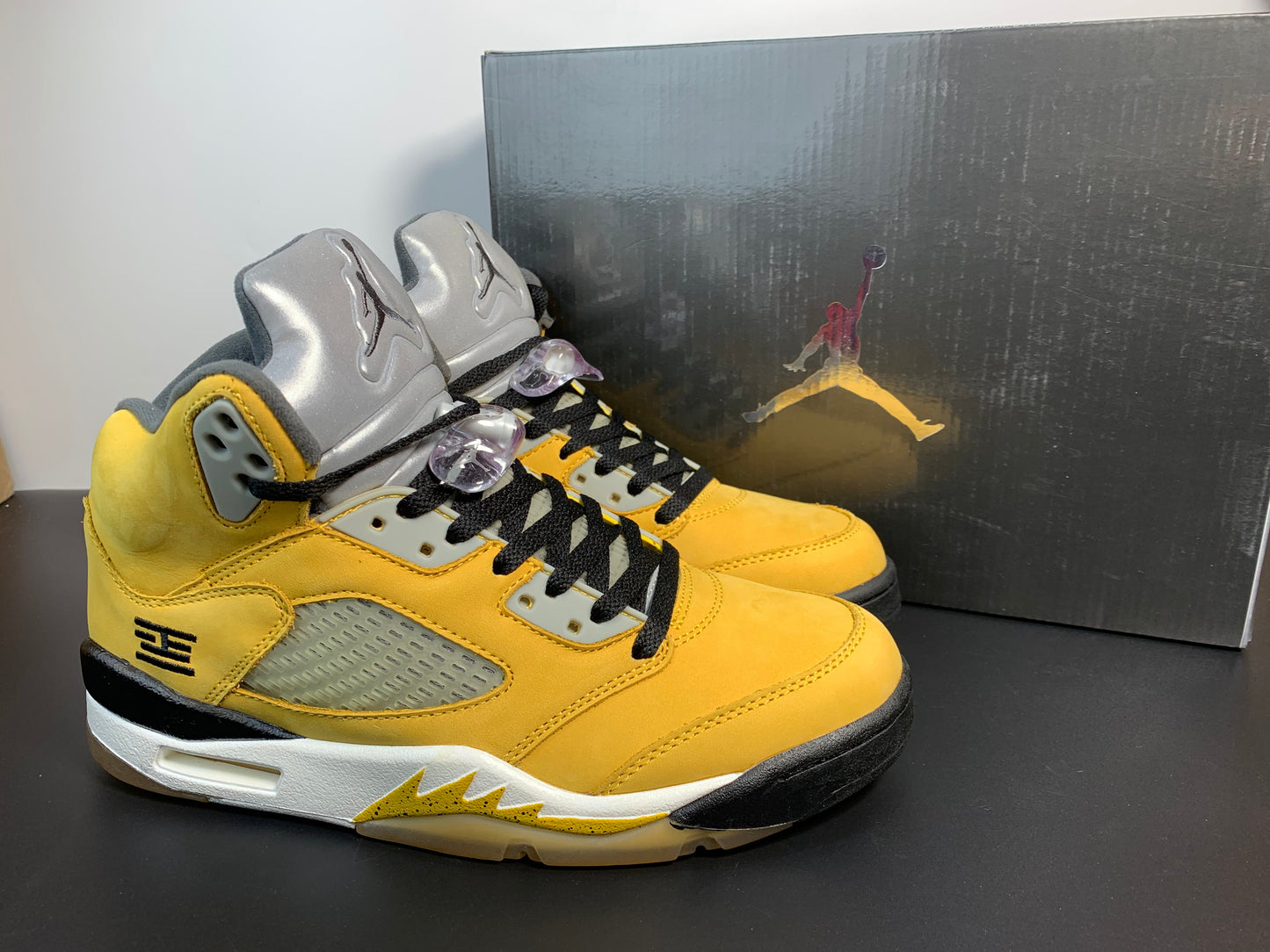 Air Jordan 5 Retro T23 Tokyo 454783-701