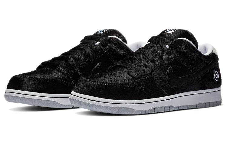 Nike SB Skateboard Dunk Low x Medicom Toy BE@RBRICK CZ5127-001