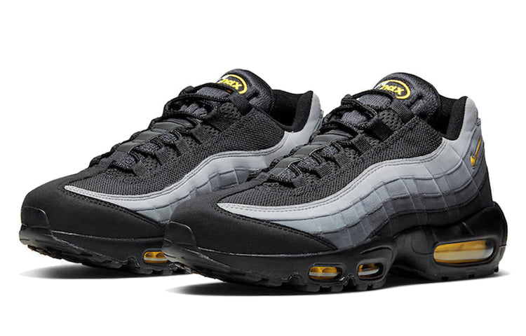 Nike Air Max 95 SC 'Batman' CQ4024-001 sneakmarks