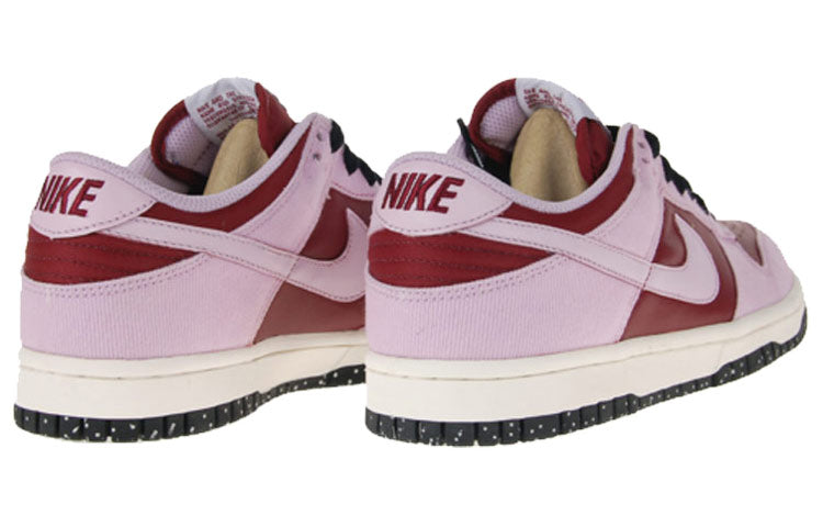 Nike W'S Dunk Low Cl Team Red/Doll-Black-Sail 317815-651