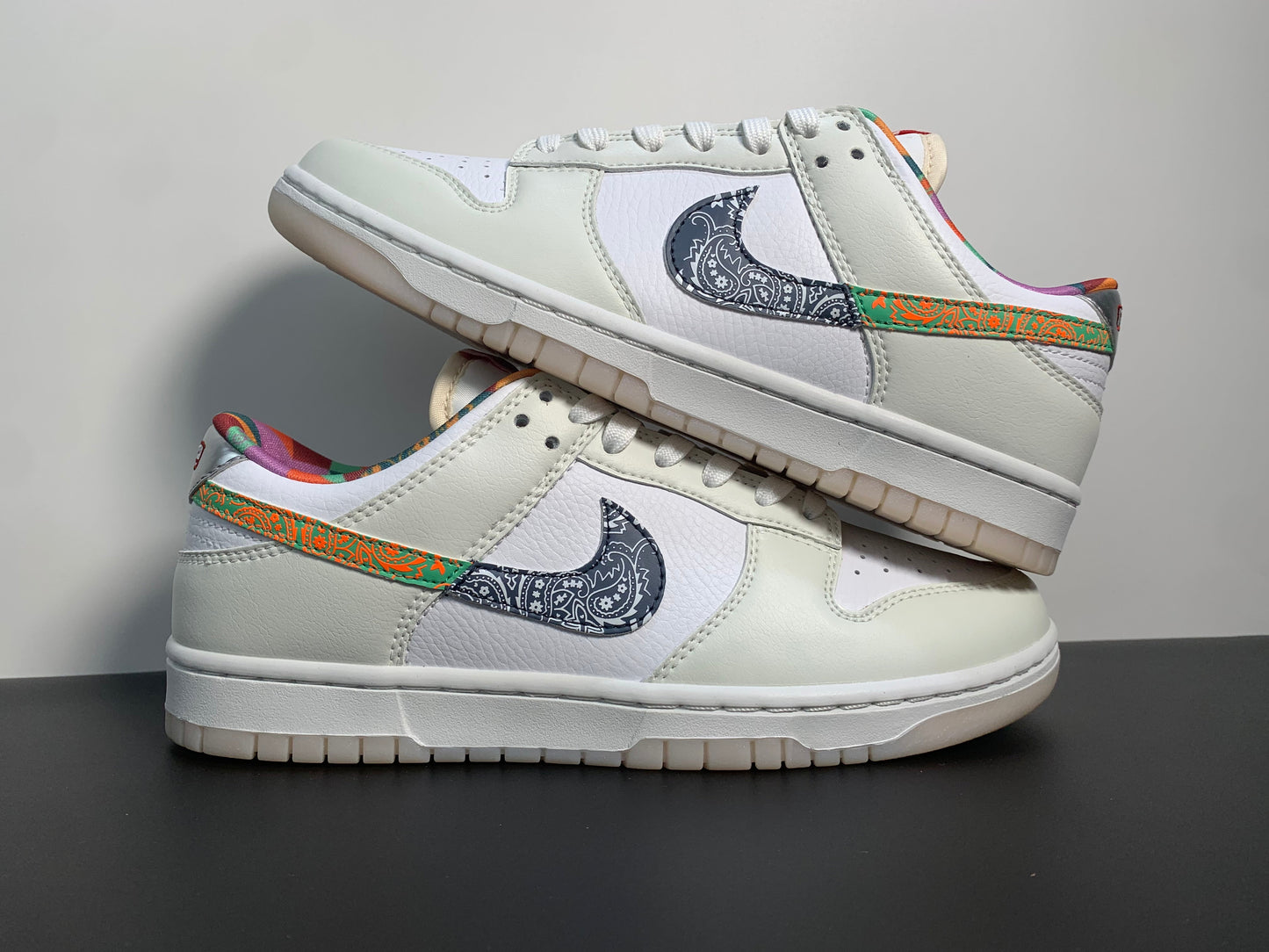 Dunk Low GS 'Multi-Color Paisley'  FN8913-141