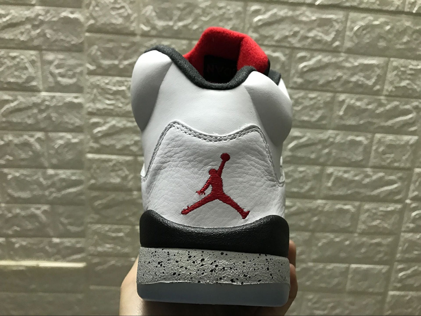 Air Jordan 5 Retro BG White Cement 440888-104