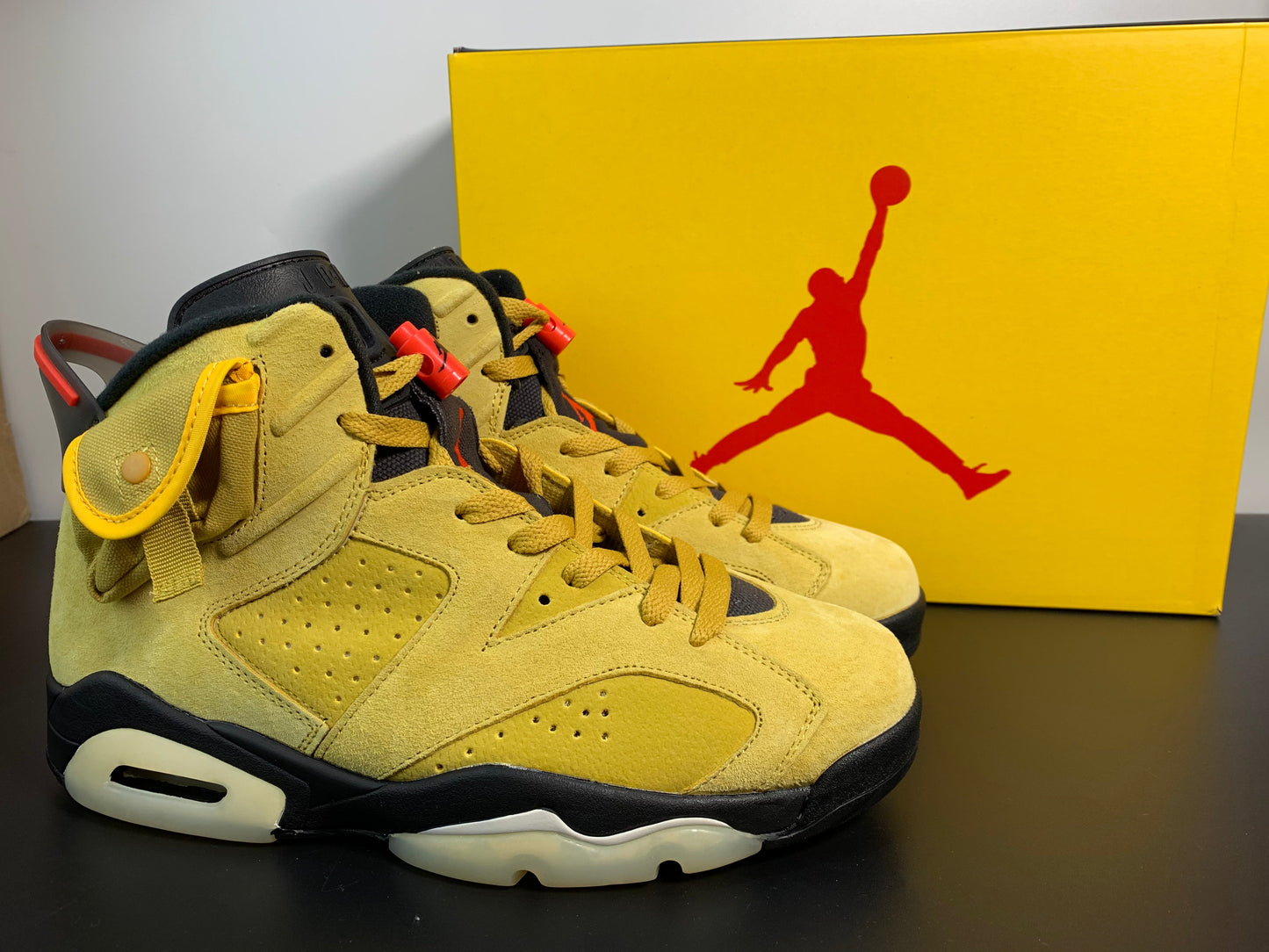 Nike Travis Scott X Air Jordan 6 TS CN1084-300