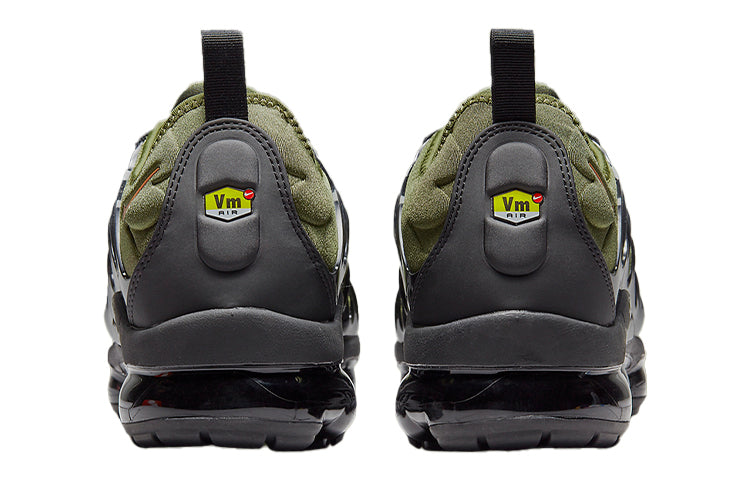 Nike Air VaporMax Plus DQ4688-300