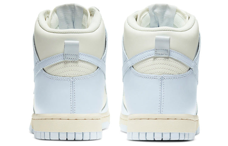 Nike Womens WMNS Dunk High Football Grey DD1869-102