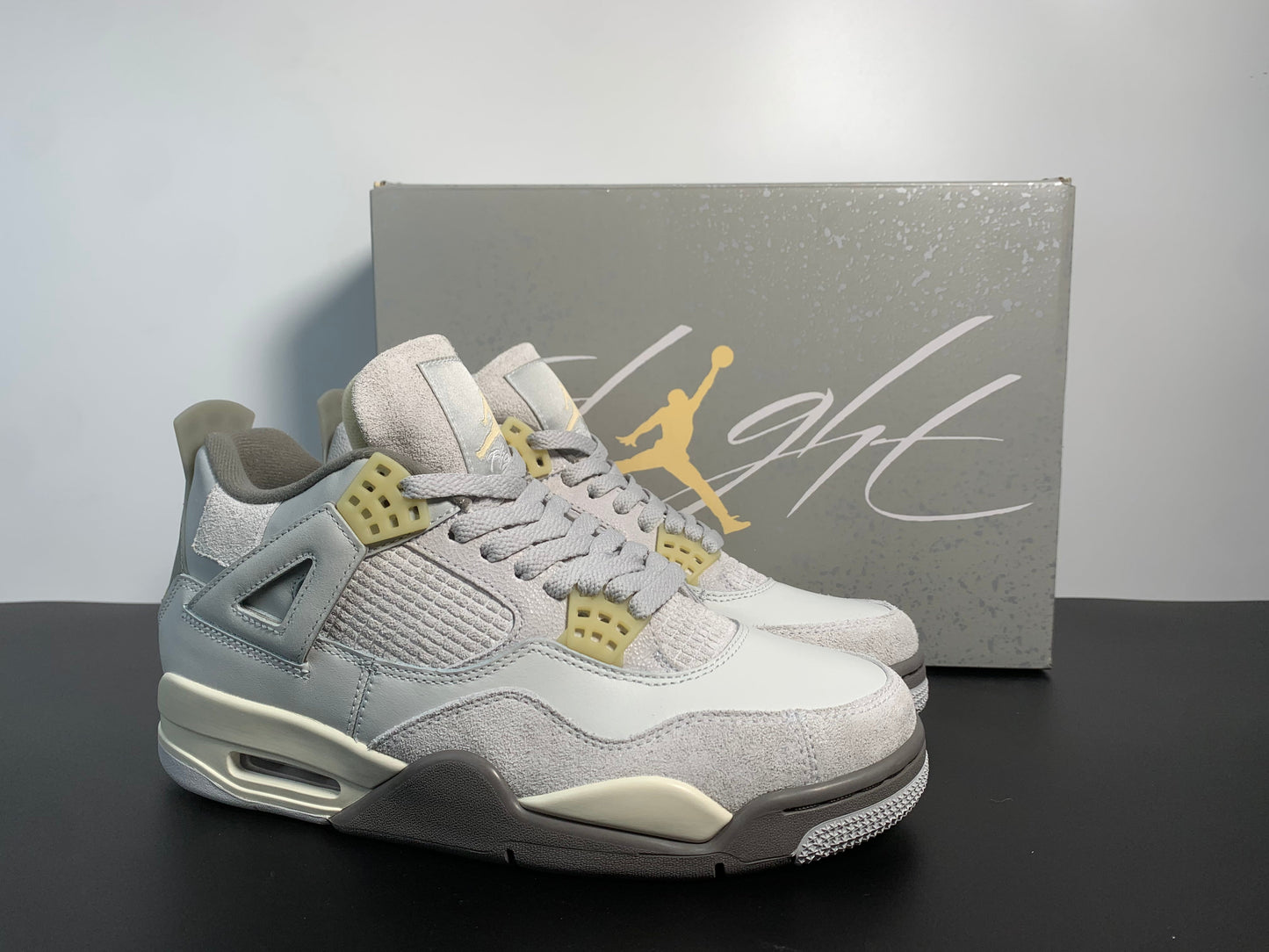 Air Jordan 4 SE Craft “Photon Dust”DV3742-021