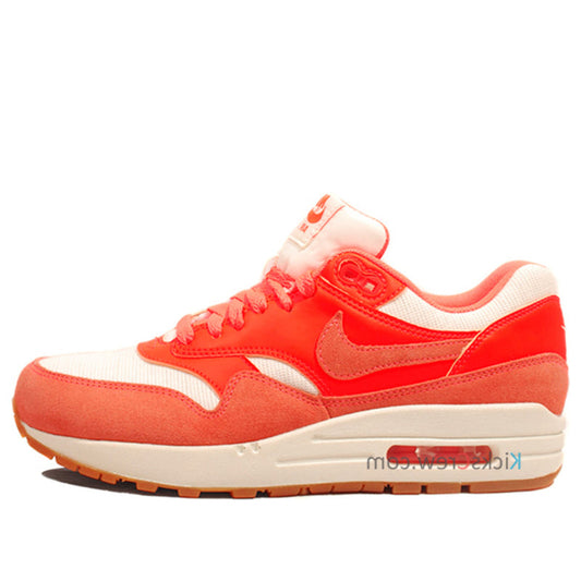 Nike Womens Air Max 1 VNTG Bright Mango Tatol Crimson 555284-106