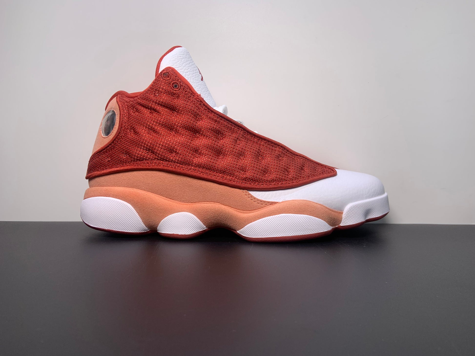 Air Jordan 13 Retro 'Dune Red'