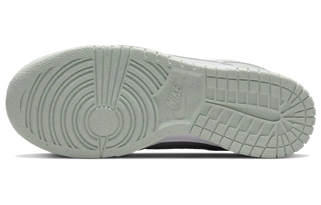 Nike WMNS Dunk Low Next Nature DN1431-102
