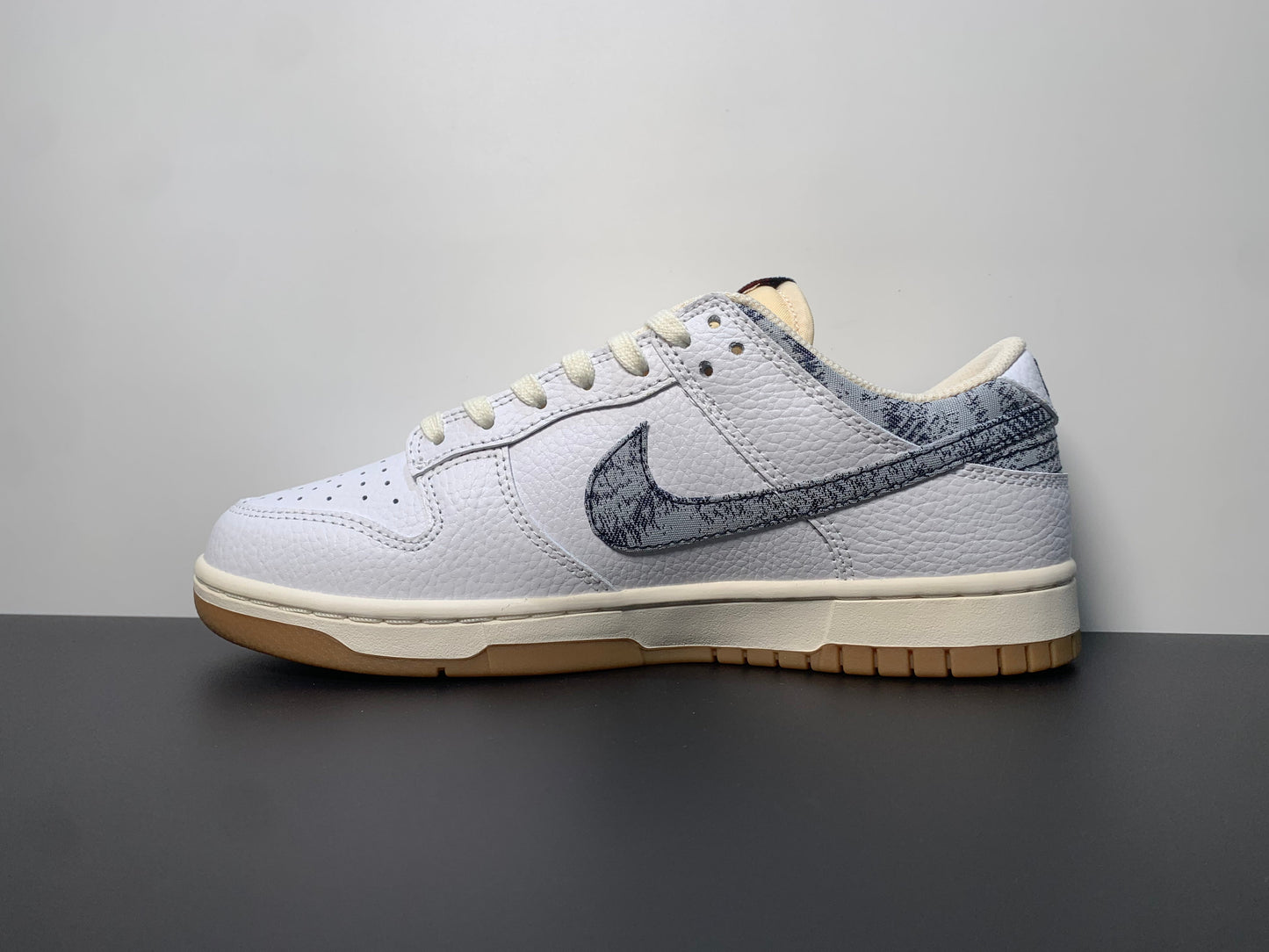 Nike Dunk Low “Washed Denim” FN6881-100