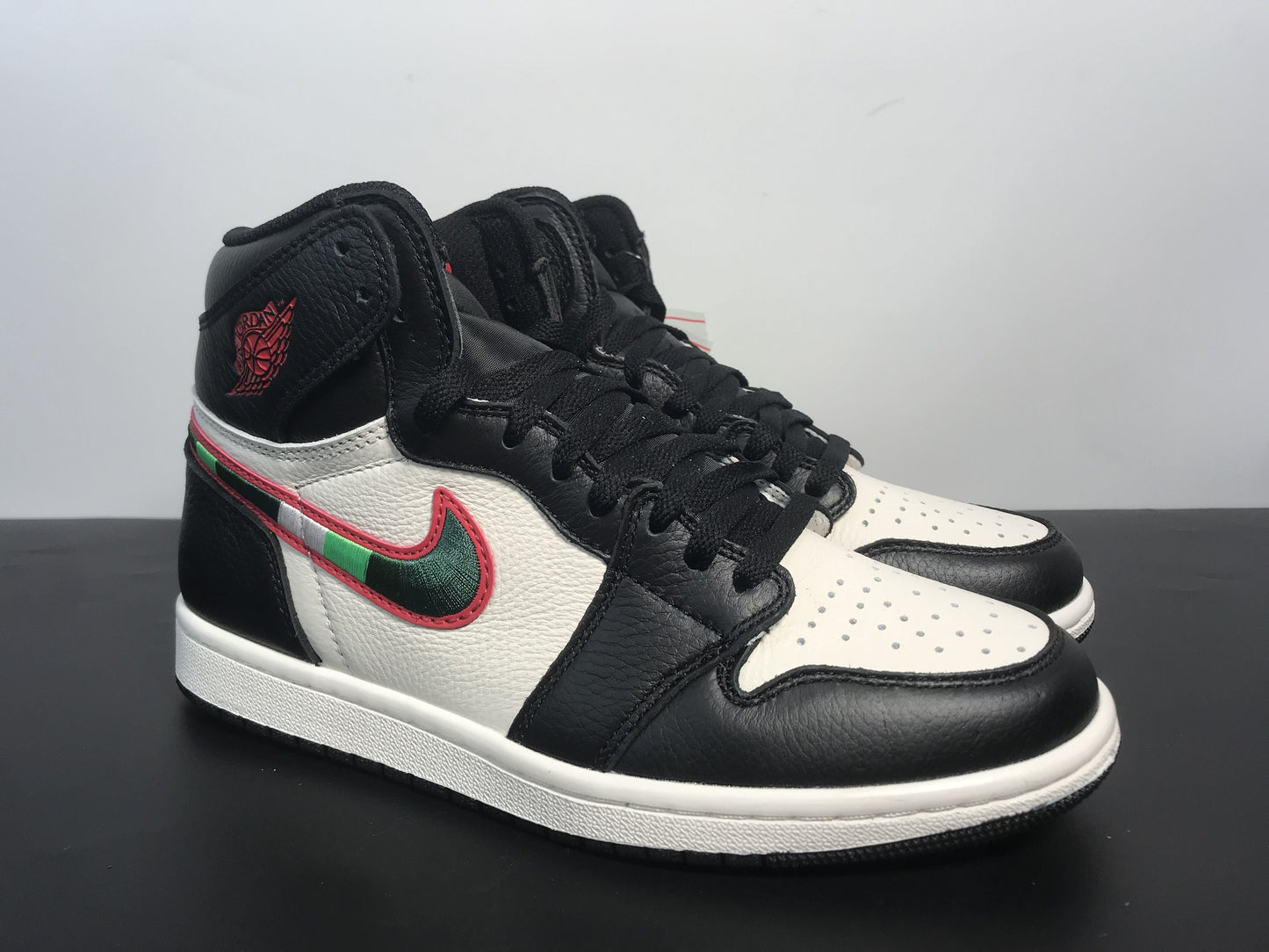 Air Jordan 1 Retro High Sports Illustrated A Star Is Born