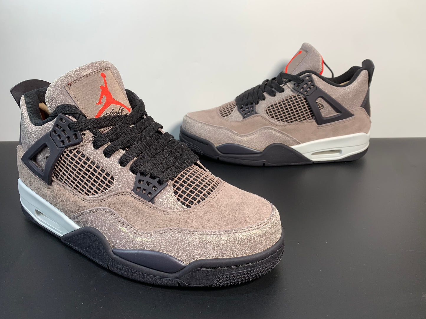 Air Jordan 4 Retro Infrared  Off White  Oil Gray Taupe Haze DB0732-200