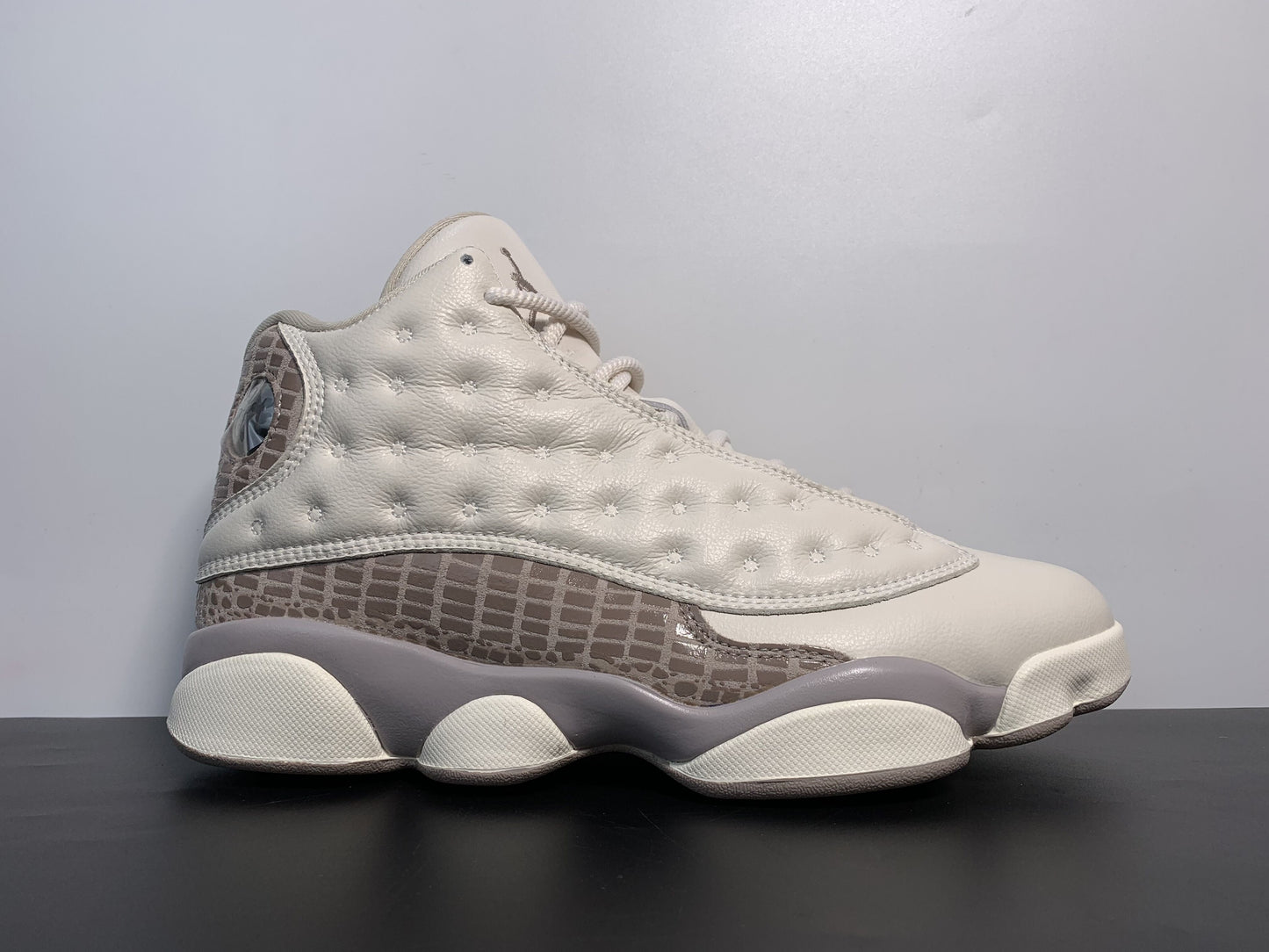 Wmns Air Jordan 13 Retro 'Phantom'