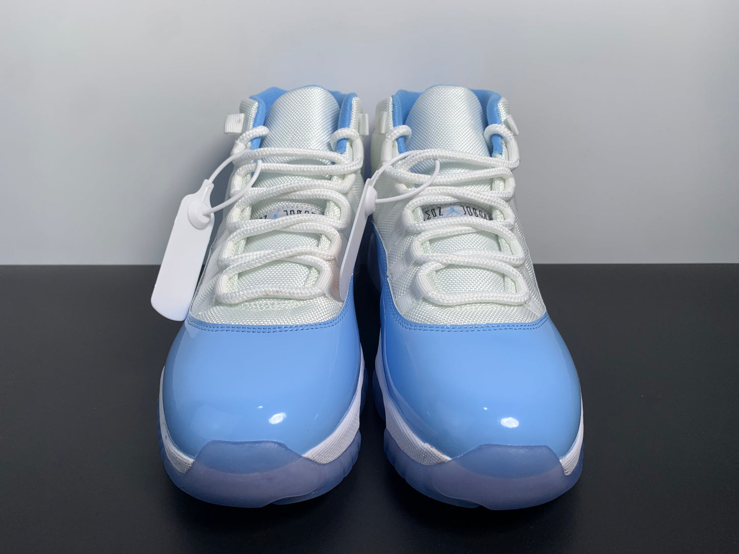 Air Jordan 11 UNC CT8012-141