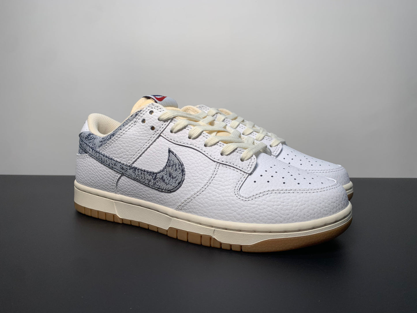 Nike Dunk Low “Washed Denim” FN6881-100