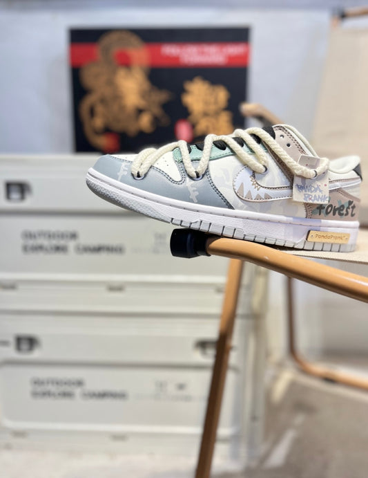 Nike SB Dunk Low "Panda Prank" Forest QS7021906