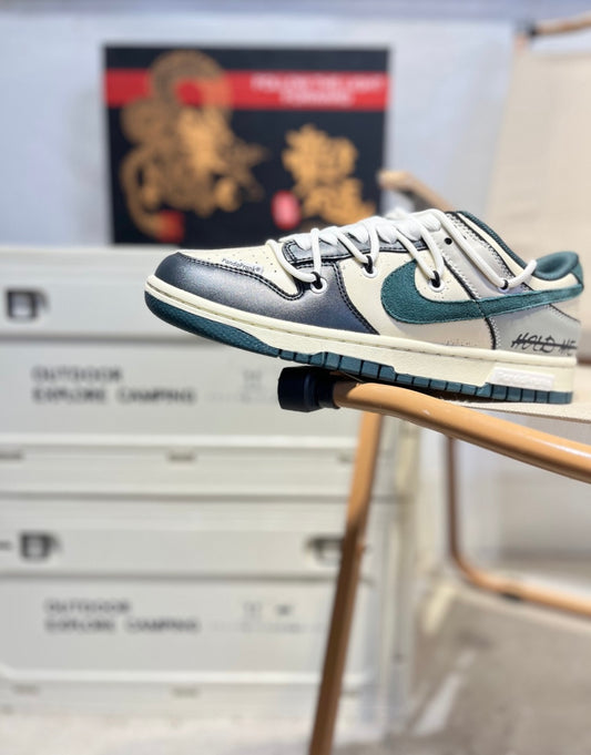 Nike SB Dunk Low "Panda Prank" Dark Green QS7021906