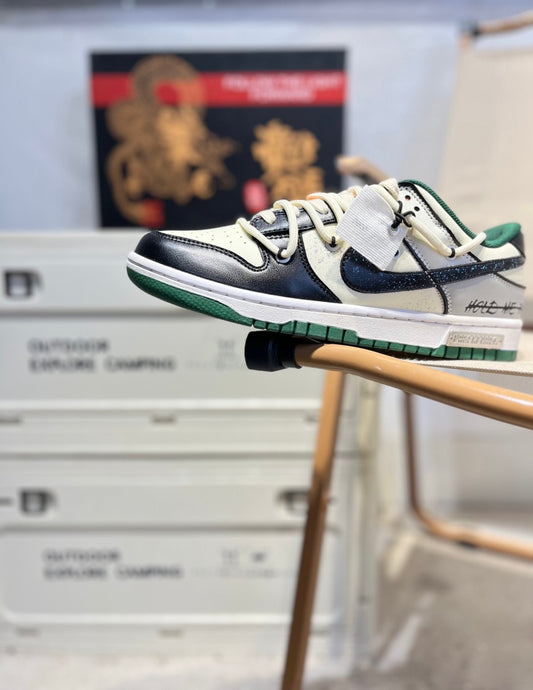 Nike SB Dunk Low  'Hold Me Tight' / 'Panda Prank' QS7021906