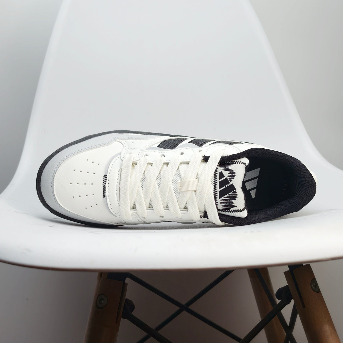 Adidas Originals Lite Shuffle Black  KH9022