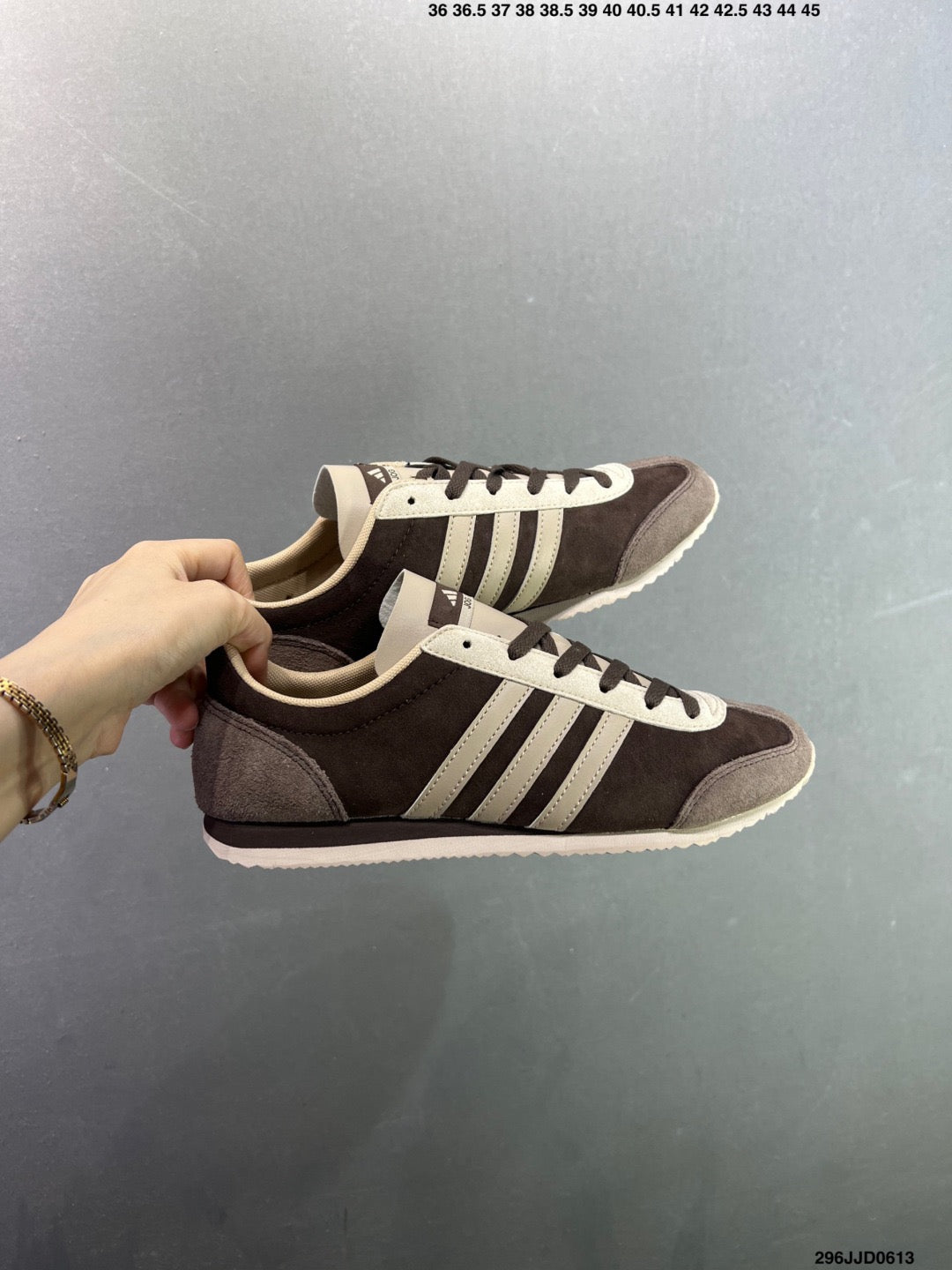 Adidas Originals VS JOG 2.0 Brown JR4653