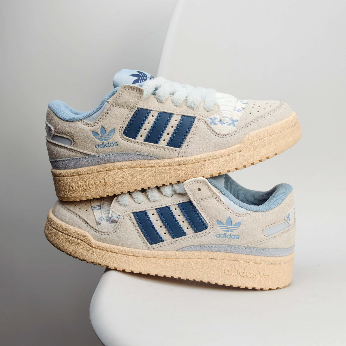 Adidas Originals Forum Low CL 'White Wonder Blue' 284JGD
