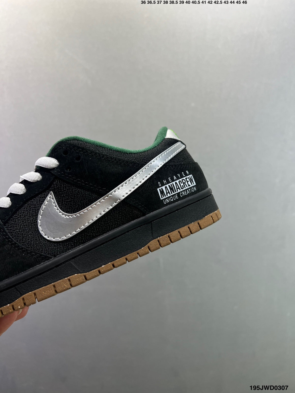 Nike SB Dunk Low Metallic Silver Swoosh  FQ7585 200