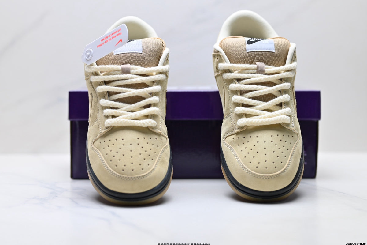 NIKE DUNK LOW Parachute Beige HJ0367-200