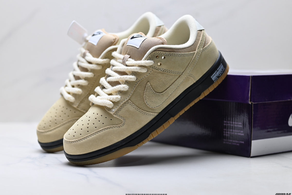 NIKE DUNK LOW Parachute Beige HJ0367-200