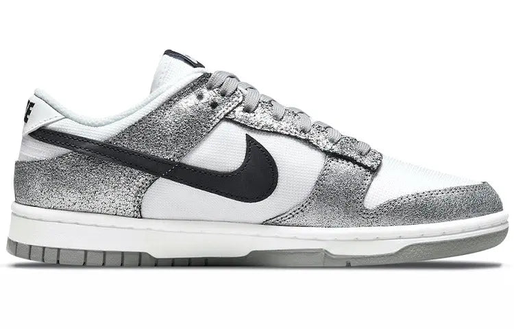 Nike Womens WMNS Dunk Low Metallic Silver DO5882-001