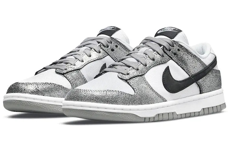 Nike Womens WMNS Dunk Low Metallic Silver DO5882-001