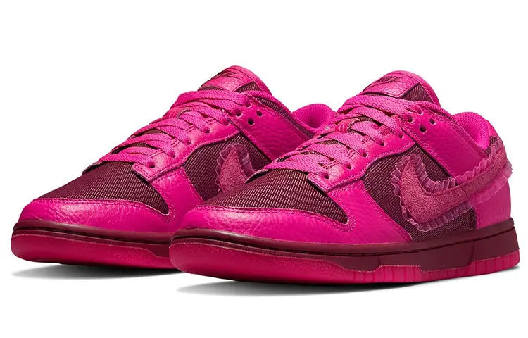 Nike Womens WMNS Dunk Low Valentine's Day 2022 DQ9324-600